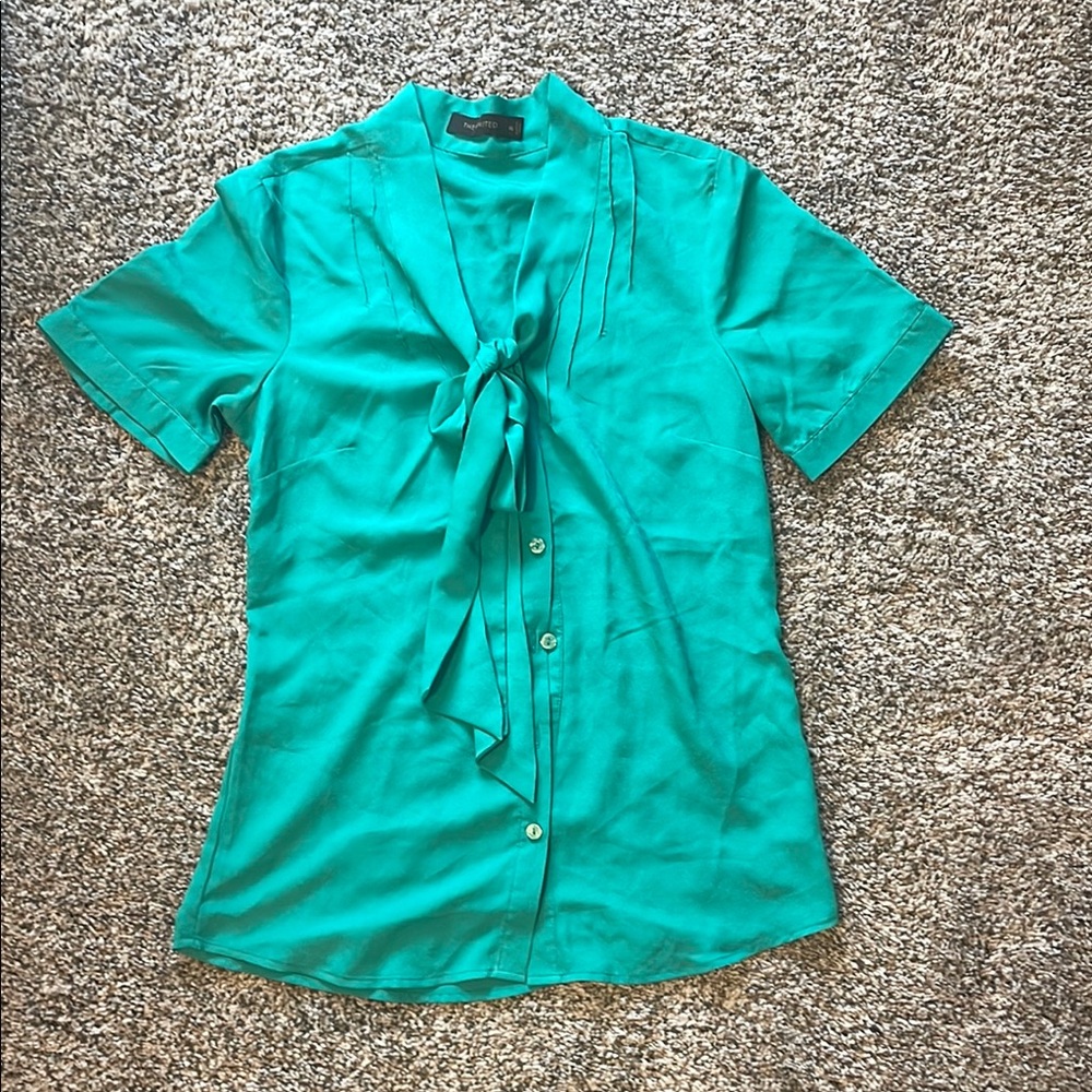 Green Short Sleeve Blouse